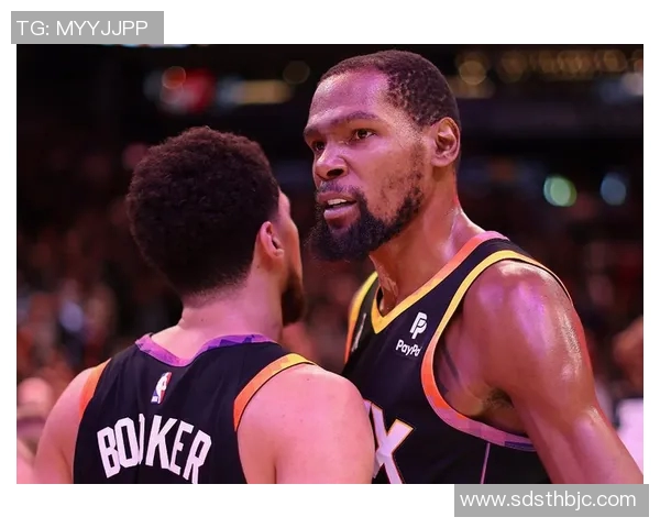 休斯顿火箭与森林狼激战正酣双方球员全力以赴争夺胜利荣耀 休斯顿火箭与森林狼激战正酣双方球员全力以赴争夺胜利荣耀